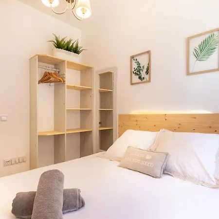 Apartment Between Old Town & Guggenheim!! Private Parking Bilbao