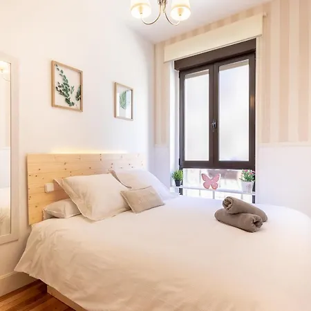 Between Old Town & Guggenheim!! Private Parking Apartment Bilbao