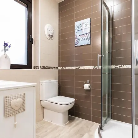 Exclusive Between Old Town & Guggenheim!! Private Parking Apartman *